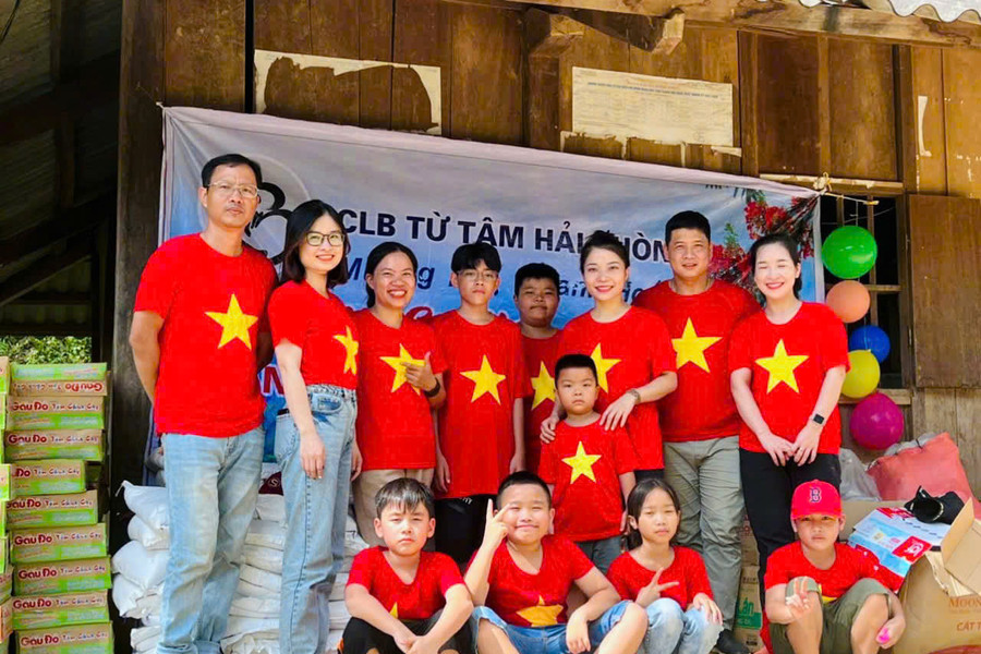 Bền bỉ trao yêu thương