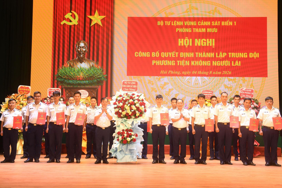 Bộ Tư lệnh Vùng Cảnh sát biển 1 công bố quyết định thành lập Trung đội Phương tiện không người lái