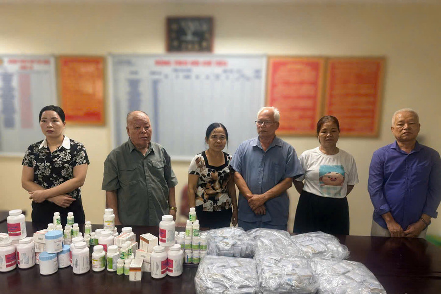 Trộn thuốc giảm đau liều mạnh vào hàng nghìn gói 'đông y gia truyền'