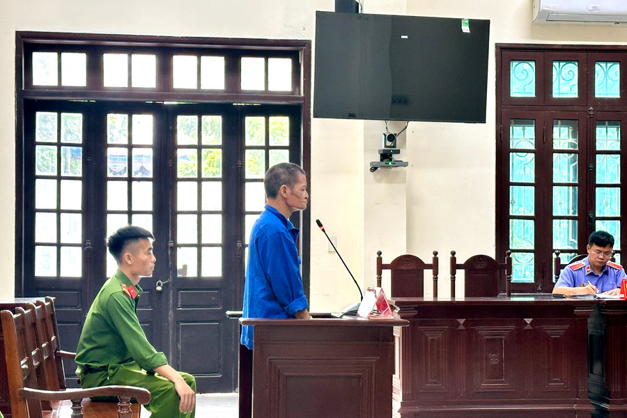 Y án 13 năm tù cho đối tượng hoang tưởng dùng rìu đánh vào đầu người vô tội
