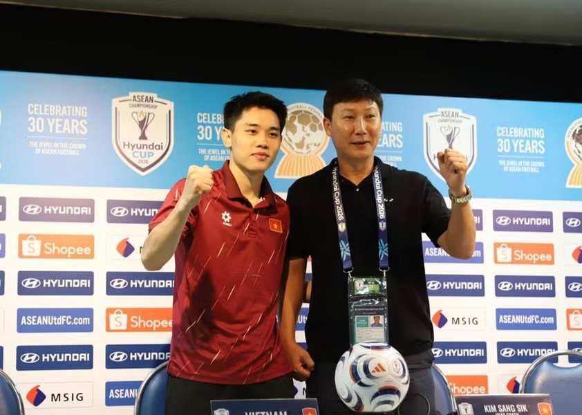 4 cầu thủ Việt Nam thuộc nhóm ngôi sao đáng chờ đợi tại bán kết ASEAN Cup