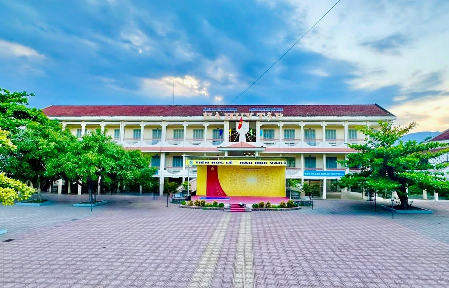 Kỷ luật một phó hiệu trưởng vi phạm quy chế thi tốt nghiệp