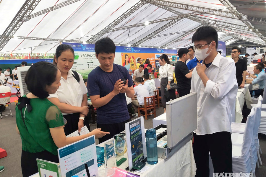 Cấp 1.500 suất học bổng toàn phần đi đào tạo ở nước ngoài về công nghệ chiến lược