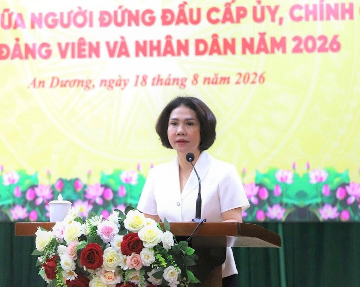 Người đứng đầu cấp ủy, chính quyền phường An Dương đối thoại với đảng viên và nhân dân