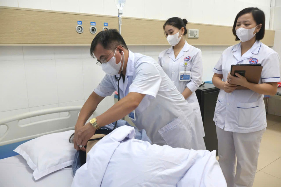 Người giữ 'lá chắn' phòng chống bệnh truyền nhiễm