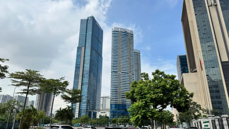 Thị trường bất động sản hạ nhiệt, vì sao giá nhà vẫn khó giảm?