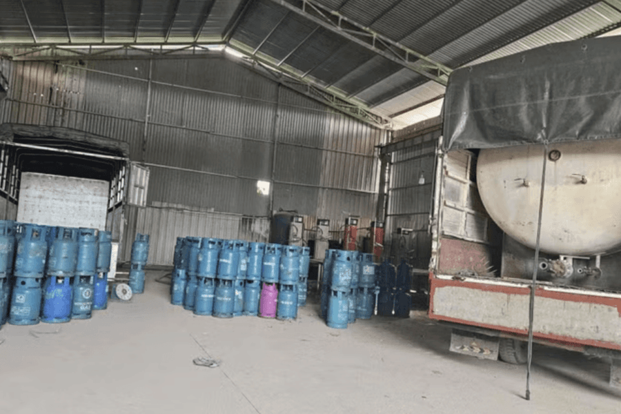 Phát hiện đường dây san chiết, vận chuyển, kinh doanh gas giả