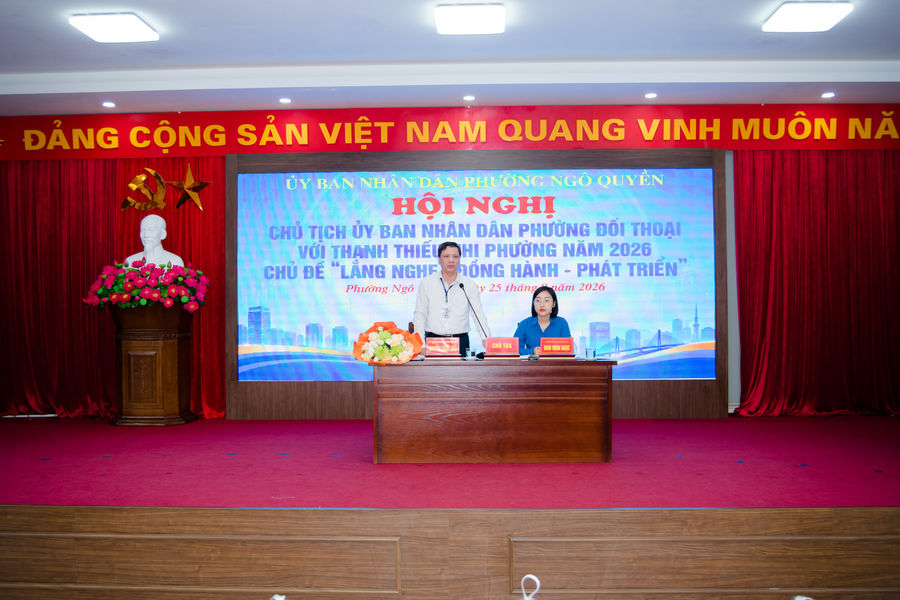 Chủ tịch UBND phường Ngô Quyền đối thoại với thanh niên