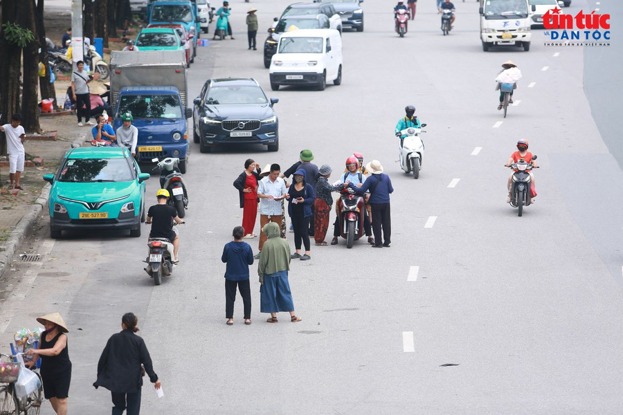 Hà Nội tạm cấm phương tiện trên nhiều tuyến phố trước trận chung kết ASEAN Cup Việt Nam - Thái Lan