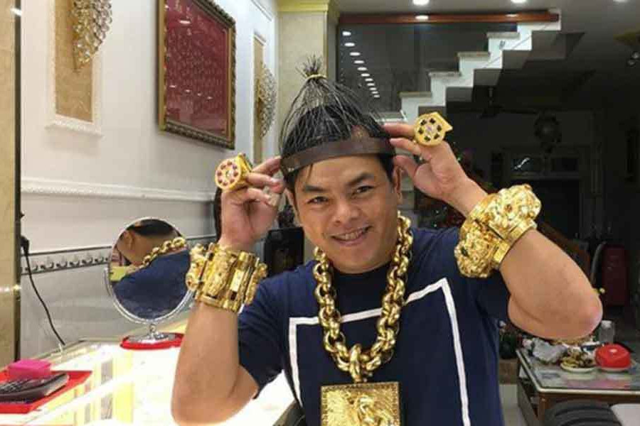 Phúc XO. Phần 1: 'Đại gia vàng'