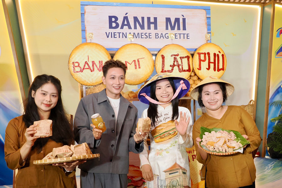 Đêm nghệ thuật đặc sắc mở đầu Hội chợ Du lịch Quốc tế TP Hồ Chí Minh