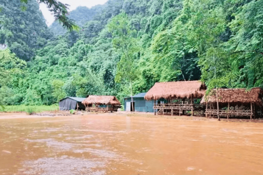 Bắc Bộ mưa dông, nhiều nơi nguy cơ lũ quét và sạt lở đất