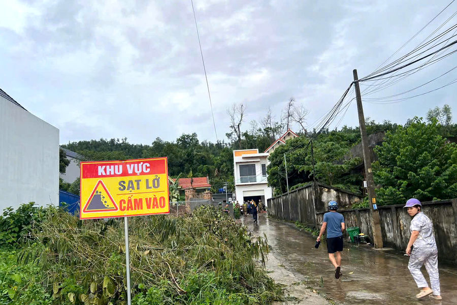 Phường Lưu Kiếm ứng phó hiện tượng sạt lở núi Gai