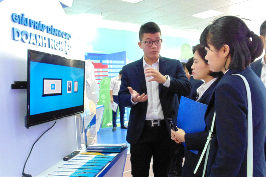 Tạo động lực tăng trưởng mới từ dịch vụ số