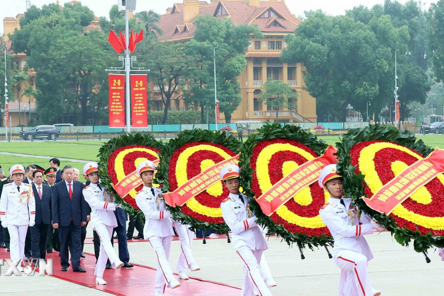 Lãnh đạo Đảng, Nhà nước vào Lăng viếng Chủ tịch Hồ Chí Minh dịp Quốc khánh