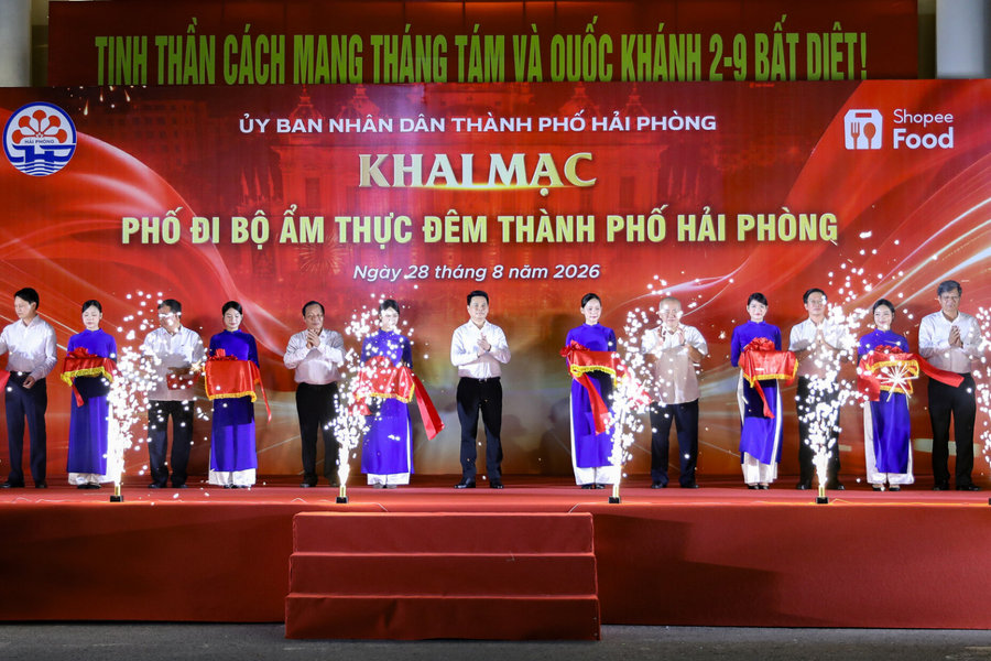 Hai Phong Night Market opens