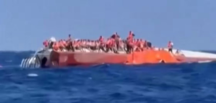Lật tàu chở gần 300 người ngoài khơi Cộng hòa Cyprus