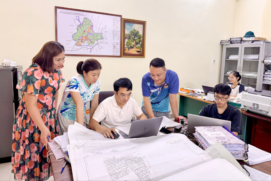 Gần dân để bồi đắp niềm tin
