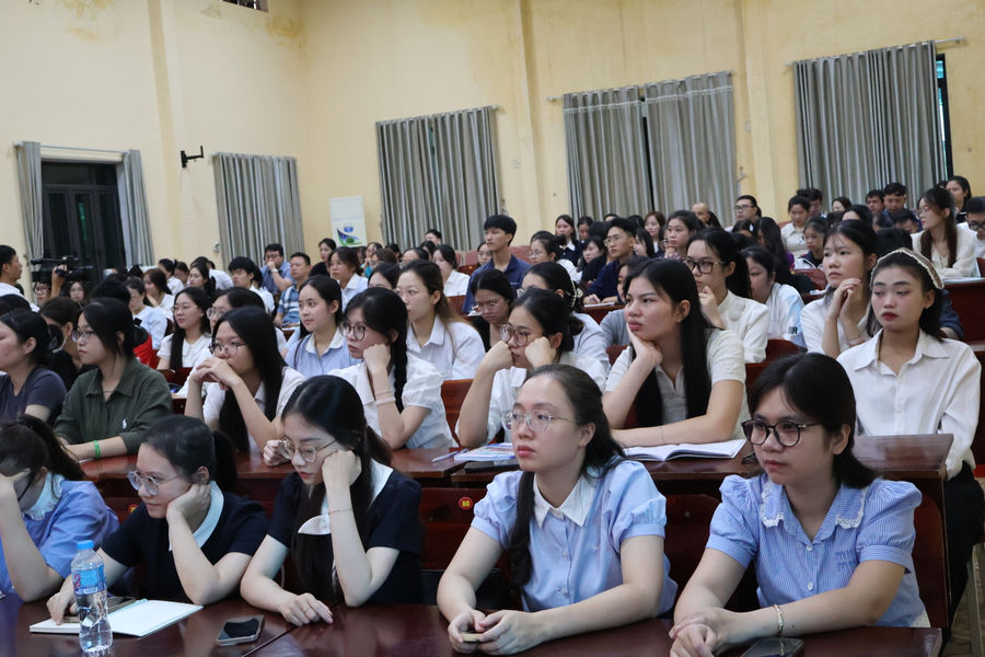 Bồi dưỡng nhận thức về Đảng cho 620 quần chúng ưu tú