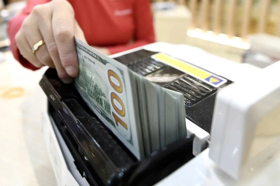 Tỷ giá hạ nhiệt sau 16 tuần tăng liên tiếp