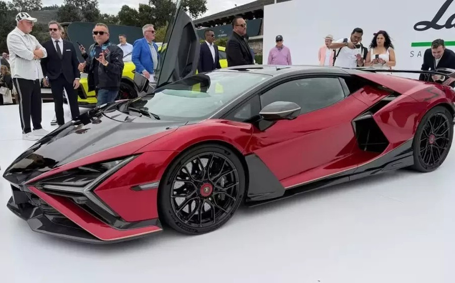 Lamborghini Revuelto SV mở bán tại Việt Nam, giá hơn 60 tỷ đồng