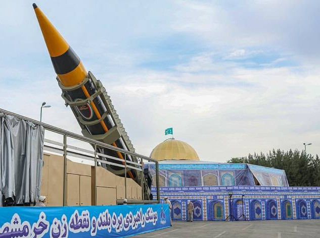Iran sản xuất hàng loạt vũ khí nội địa