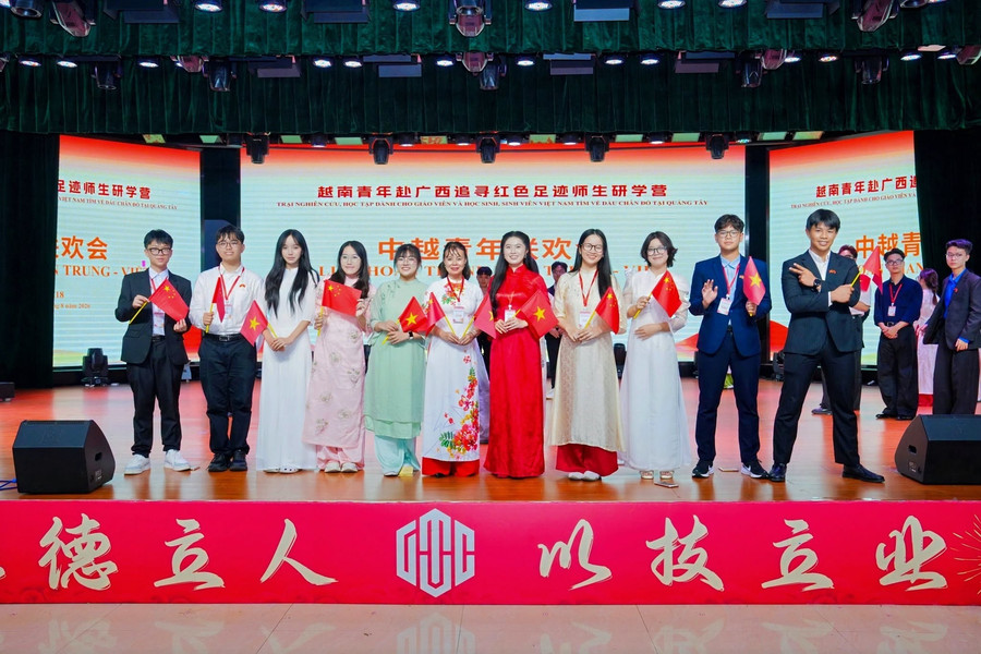 Red Journeys connect Vietnamese and Chinese cultures