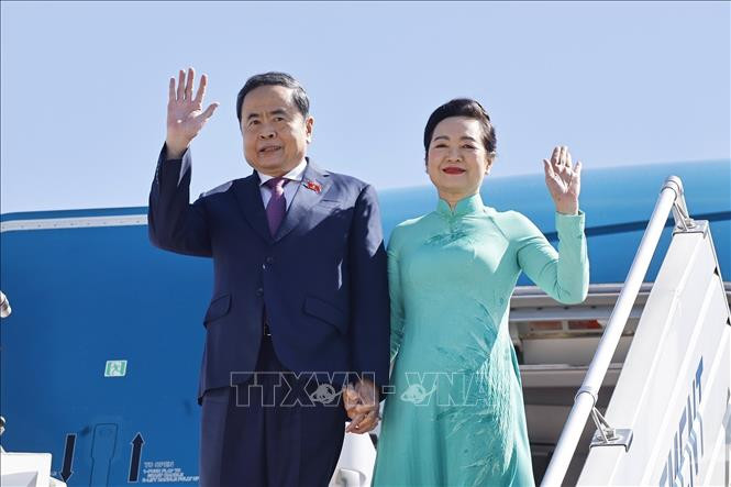 Chủ tịch Quốc hội Trần Thanh Mẫn và phu nhân thăm chính thức Mông Cổ