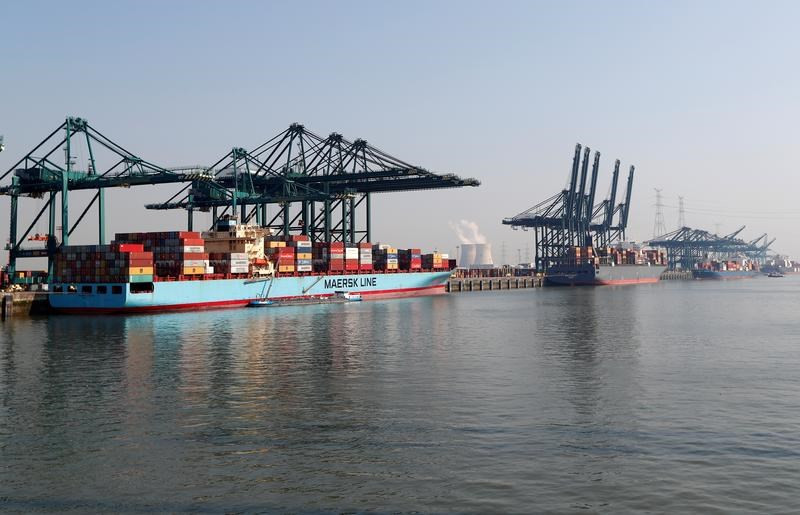 Nhiên liệu hàng hải tăng giá, sức ép lan rộng chuỗi cung ứng