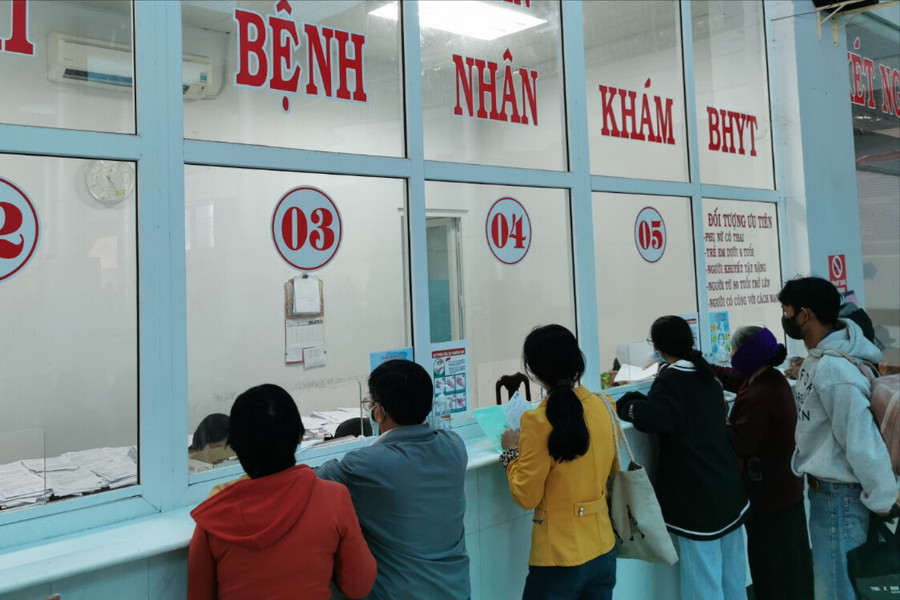 Đề xuất lộ trình tăng mức đóng bảo hiểm y tế