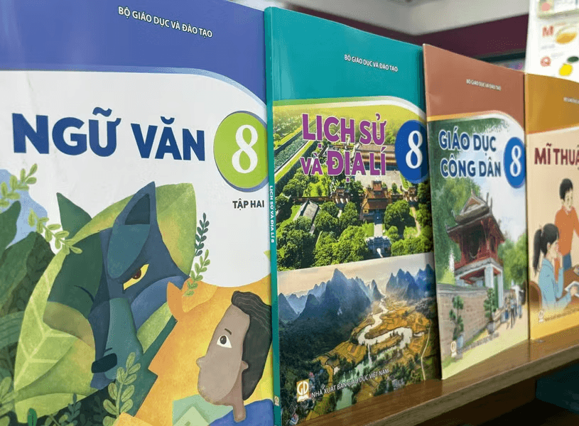 Hoàn thành cung ứng sách giáo khoa còn thiếu cho học sinh trước ngày 15/9