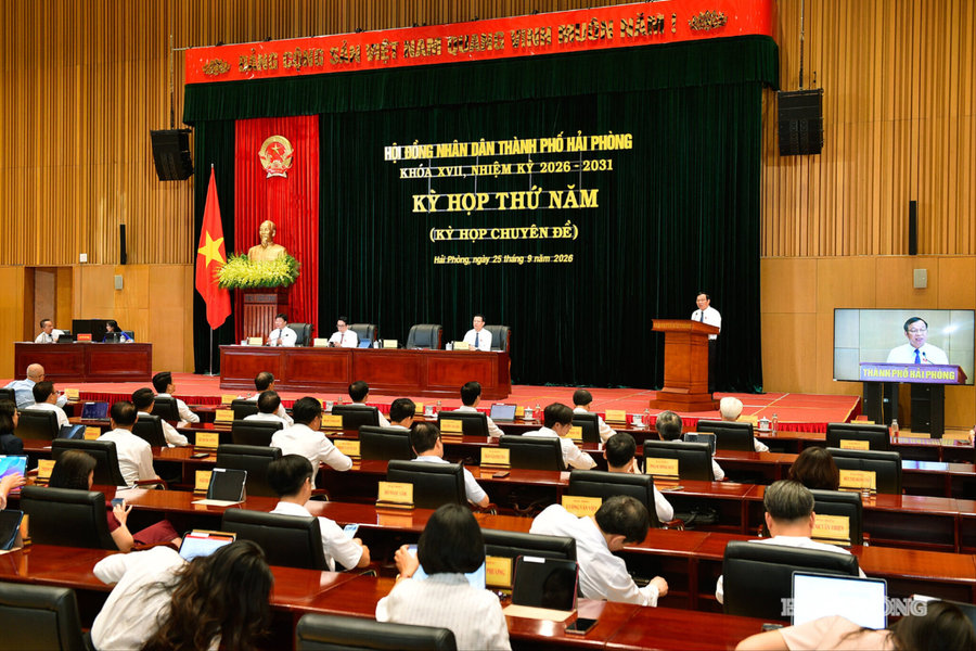 HĐND thành phố thông qua 15 nghị quyết, yêu cầu nghiên cứu kỹ chính sách