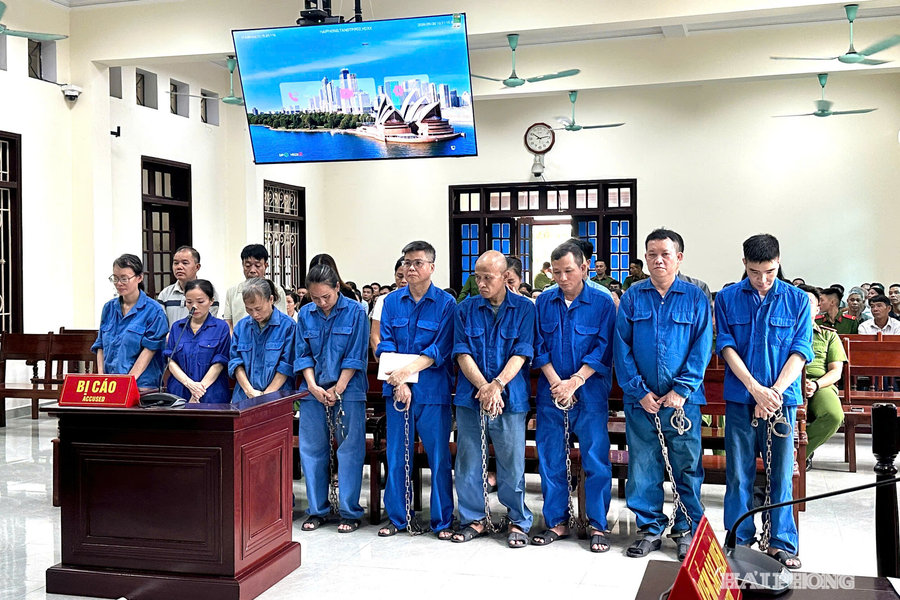17 bị cáo trong vụ án tại Đồ hộp Hạ Long lĩnh án