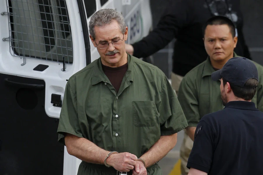 'Tỷ phú lừa' Allen Stanford. Kỳ 1: Ngân hàng ngoài khơi và lời hứa an toàn