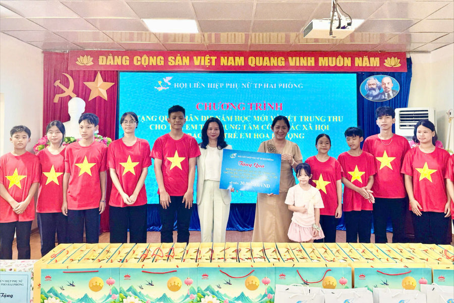 Hai Phong women follow President Ho Chi Minh’s example through practical action