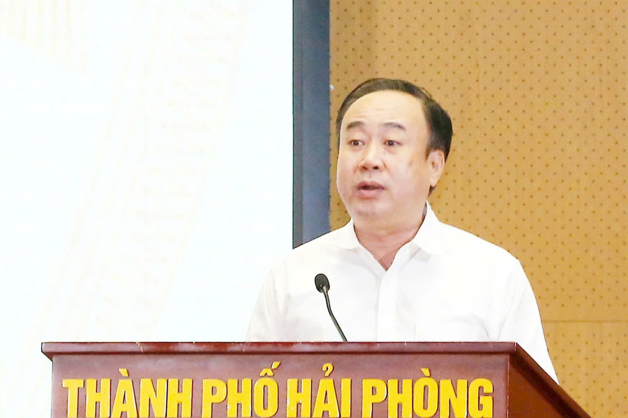 Đưa nghị quyết vào cuộc sống bằng hành động, kết quả cụ thể(*)